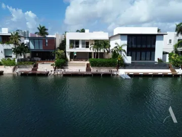 Casa en Venta en Puerto Cancún, Benito Juárez, Quintana Roo
