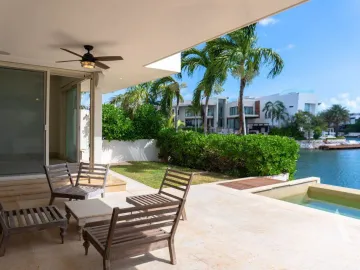 Casa en Venta en Puerto Cancún, Benito Juárez, Quintana Roo