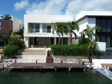 Casa en Venta en Puerto Cancún, Benito Juárez, Quintana Roo