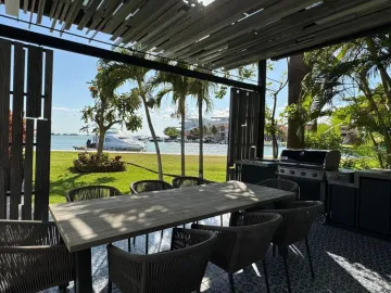 Casa en Venta en Zona Hotelera, Benito Juárez, Quintana Roo