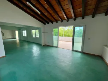 Impresionante Casa en la Huayacan: 7 Recámaras, Jardín, Piscina y Más