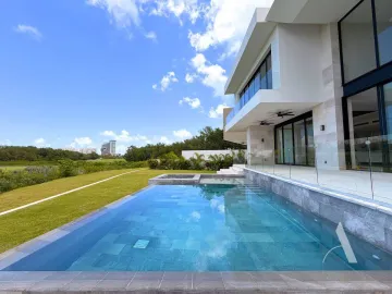 Casa en Venta en Puerto Cancún, Benito Juárez, Quintana Roo