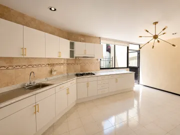 Venta de Casa en fraccionamiento cerrado en Camino Real a Cholula