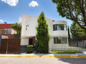 Venta de Casa en fraccionamiento cerrado en Camino Real a Cholula