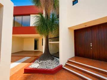 Venta de Casa en fraccionamiento cerrado en Camino Real a Cholula