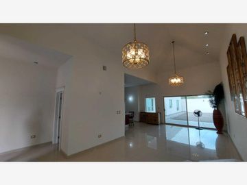Casa en renta en Country Club Residencial, Saltillo, Coahuila de Zaragoza