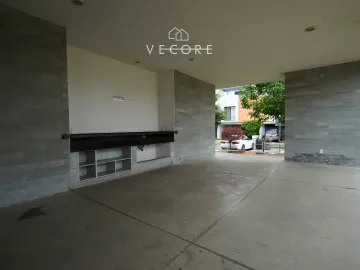 Casa en renta en Áurea Residencial, San Pedro Tlaquepaque, Jalisco