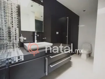 Casa en venta en Puerta de Hierro, Puebla, Puebla