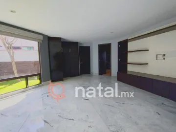 Casa en venta en Puerta de Hierro, Puebla, Puebla