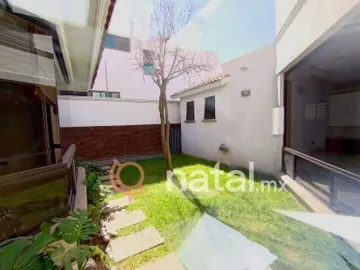 Casa en venta en Puerta de Hierro, Puebla, Puebla