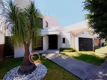Casa en venta en Puerta de Hierro, Puebla, Puebla