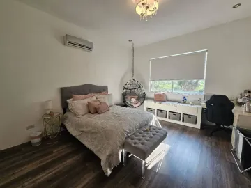 Casa en venta en Cima del Bosque (Cumbres Elite 9 Sector), Monterrey, Nuevo León