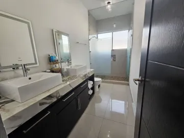 Casa en venta en Cima del Bosque (Cumbres Elite 9 Sector), Monterrey, Nuevo León