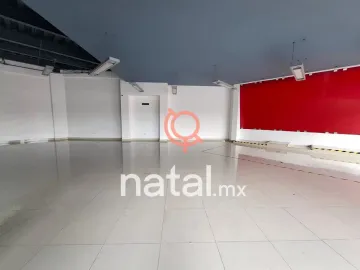 Local en renta en Fraccionamiento Lomas de  Angelópolis, San Andrés Cholula, Puebla