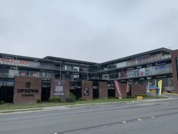 Local en renta en Puerta de Hierro Cumbres, Monterrey, Nuevo León