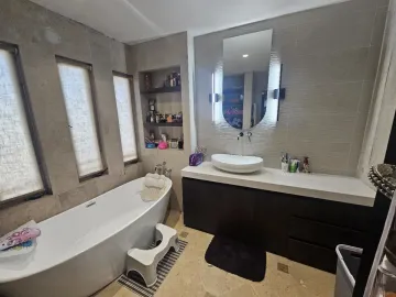 Casa en venta en Las Cumbres, Monterrey, Nuevo León
