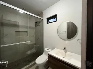 Departamento en renta en Mitras Centro, Monterrey, Nuevo León
