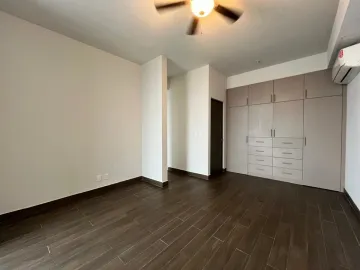 Departamento en renta en Mitras Centro, Monterrey, Nuevo León