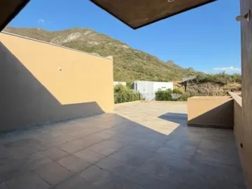 Casa en renta en Laderas Residencial, Monterrey, Nuevo León