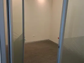 Local en renta en Villa las Fuentes, Monterrey, Nuevo León