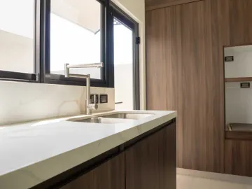 Casa en venta en Las Cristalinas, Santiago, Nuevo León