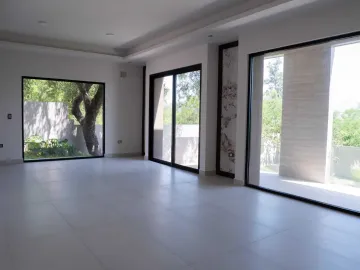 Casa en venta en Las Cristalinas, Santiago, Nuevo León