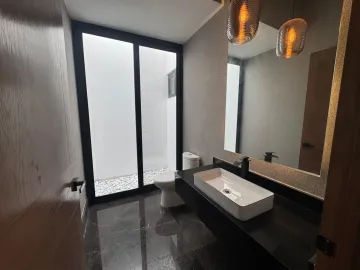 Casa en venta en Fraccionamiento Bosques de las Misiones Sector Encino, Santiago, Nuevo León