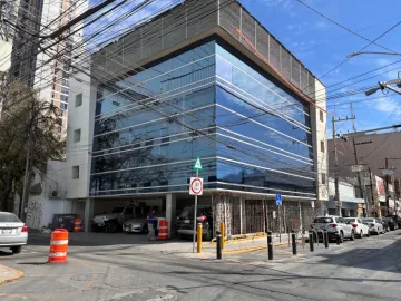 Edificio en renta en Centro, Monterrey, Nuevo León