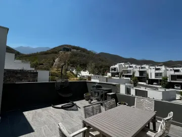 Casa en venta en El Barro, Monterrey, Nuevo León