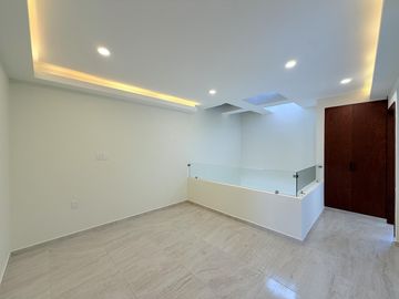 Casa Nueva en Venta Punto Lomas