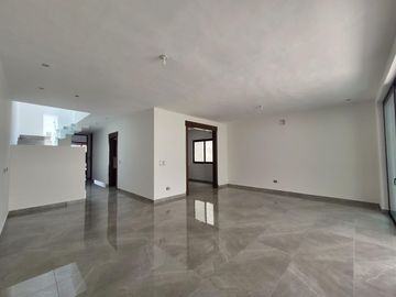 Casa en Las Cumbres 1 Sector