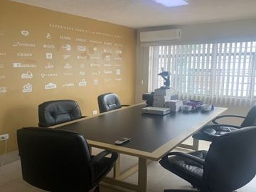 Casa en Venta en Mitras Centro en Monterrey, Nuevo León