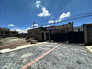 CASA EN PRE VENTA EN PRIVADA DE METEPEC, CERCA A GALERIAS