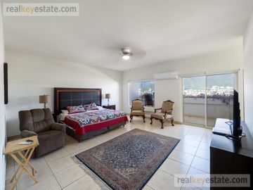 Casa en Venta en Pedregal La Silla, Monterrey, Nuevo León.