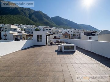 Casa en Venta en Pedregal La Silla, Monterrey, Nuevo León.