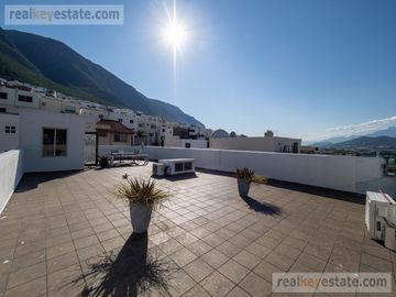 Casa en Venta en Pedregal La Silla, Monterrey, Nuevo León.