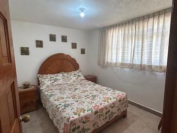 DEPARTAMENTO AMUEBLADO EN RENTA EN TOLUCA, CERCA DE ESTACION DE TREN DE PINOSUAREZ