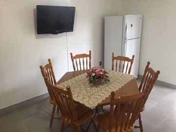CASA AMUEBLADA EN RENTA EN TOLUCA DE 5 REC, FACTURABLE