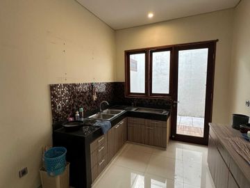 Dijual Cepat Rumah Siwalankerto Permai (dekat Kampus PETRA)