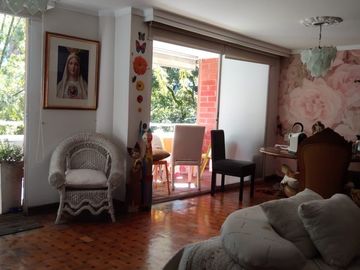Casa - Apartamento(s) en venta en Medellín
