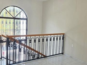 CASA VENTA SATÉLITE