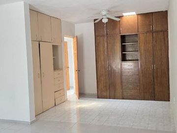 CASA VENTA SATÉLITE