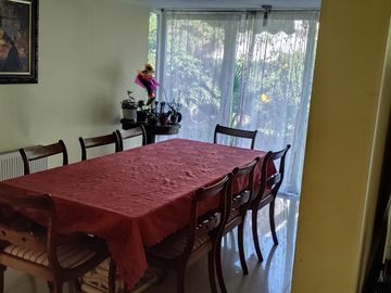 Se arrienda amplia casa en Condominio de Peñalolén