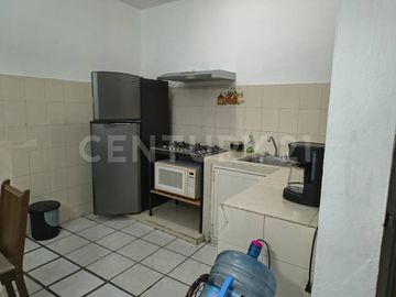 DEPARTAMENTO CÉNTRICO EN RENTA