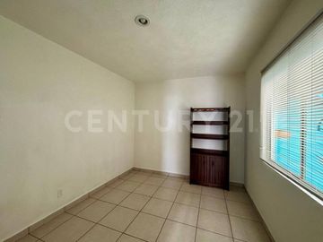 Casa En Renta En Alhambra Residencial, Zapopan.