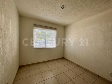 Casa En Renta En Alhambra Residencial, Zapopan.