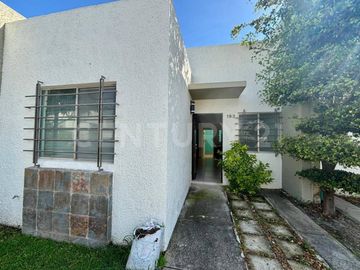 Casa En Renta En Alhambra Residencial, Zapopan.