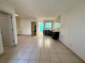 Casa En Renta En Alhambra Residencial, Zapopan.