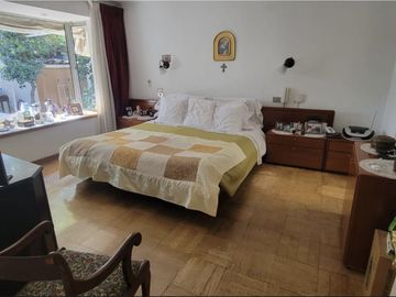 Hermosa casa 260 mts2 en Vitacura