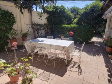 Hermosa casa 260 mts2 en Vitacura
